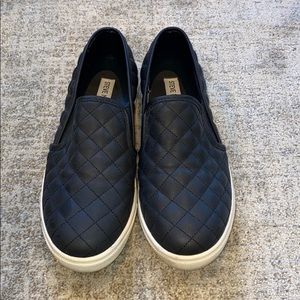 Steve Madden Black Sneakers
